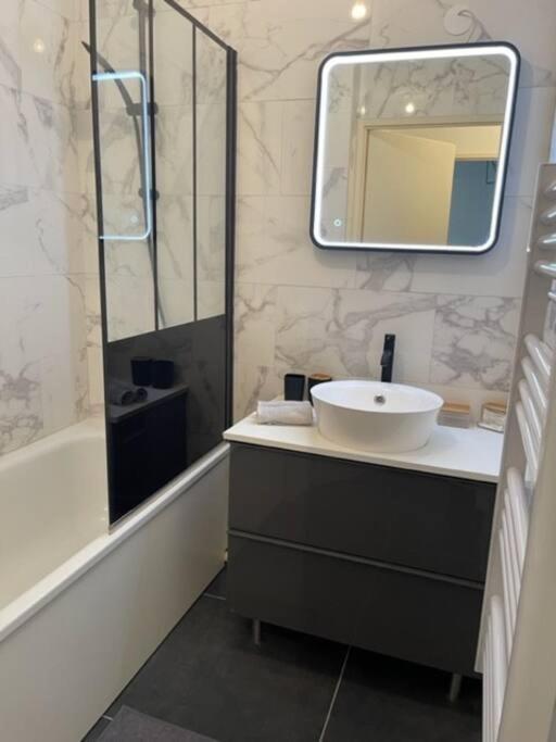 Mulhouse Grand T2 -  La Fonderie -Parking Gratuit Apartment Ngoại thất bức ảnh